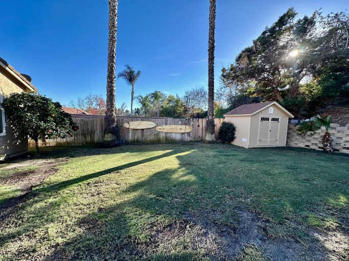 Room 4, Crestview Oceanside - Family-friendly Private Yard, San Diego