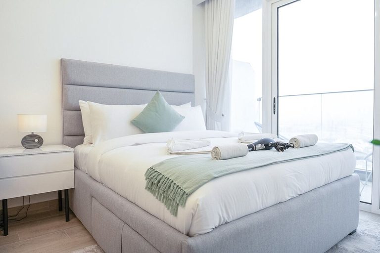 Room 2, Perfect Studio That Sleeps 2 in JVC, Dubai