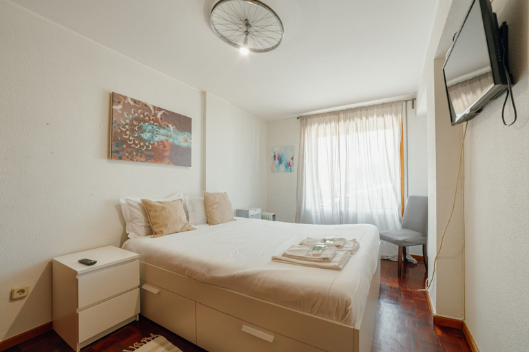 Room 2, Matosinhos SEA Side 1BD by Vacationy, Matosinhos
