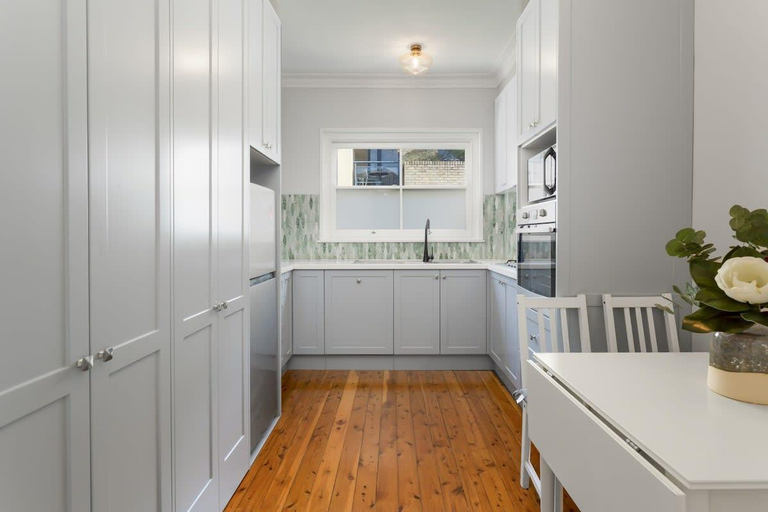 Others 3, Coastal Living Just Metres From Coogee Beach, Sydney