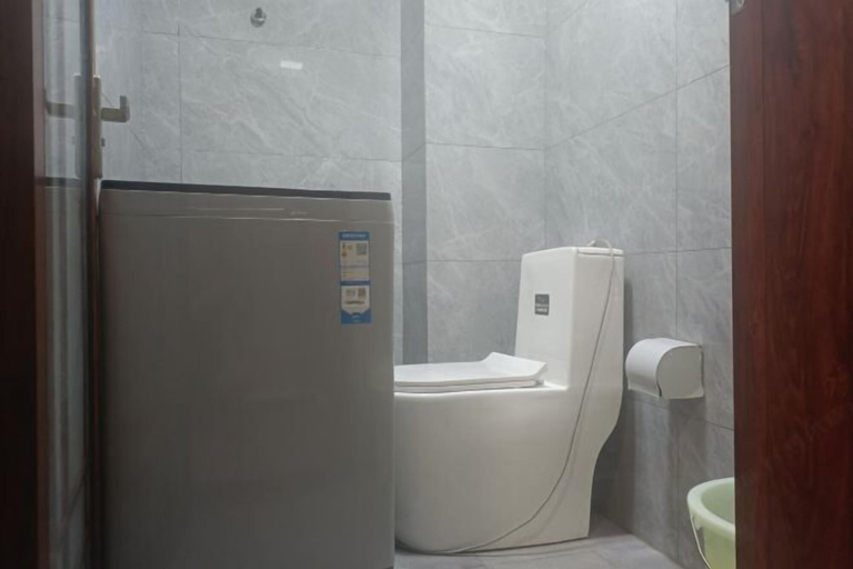 Bathroom 4, Renhuai Shengshi Chain Hotel, Zunyi