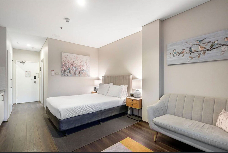 Room 4, An Oasis in the City - Studio - by Sepal Stays, Perth