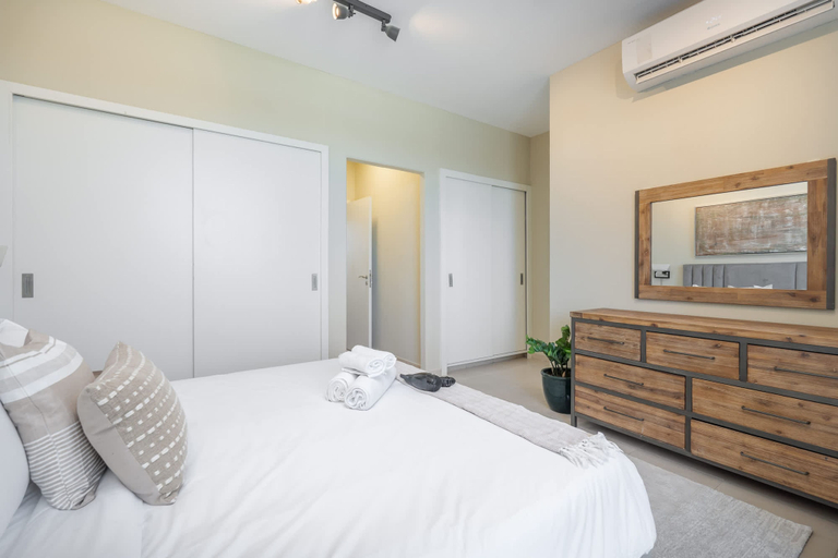 Room 4, Elegant Villa Escape Perfect for Families, Dubai