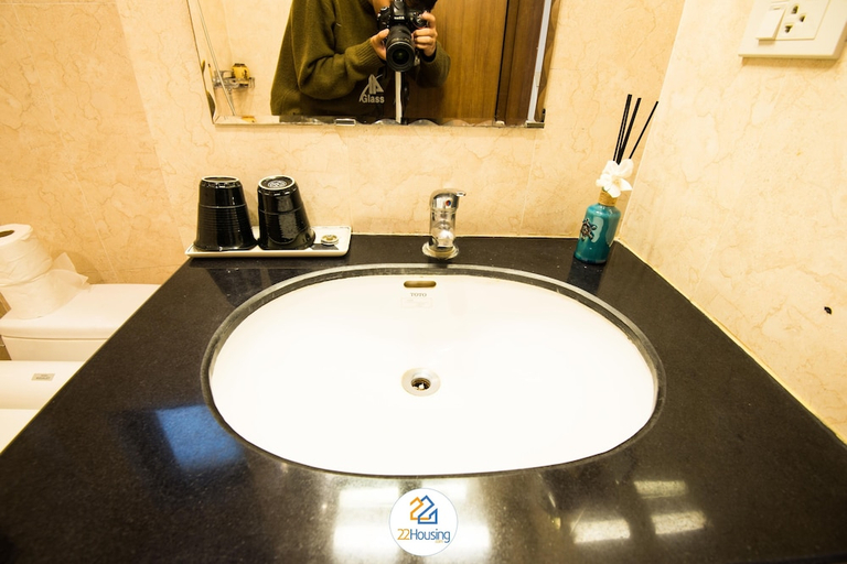 Bathroom 2, 22Housing Apartment 20 Ling Lang, Ba Đình