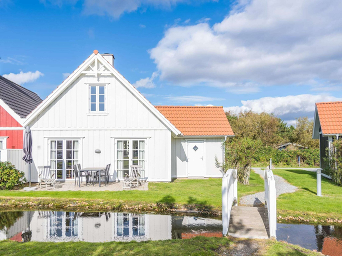Others 5, 4 Star Holiday Home in Blavand, Varde