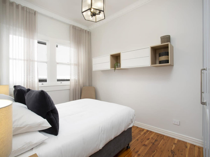 Bedroom 2, Coastal Living Just Metres From Coogee Beach, Sydney