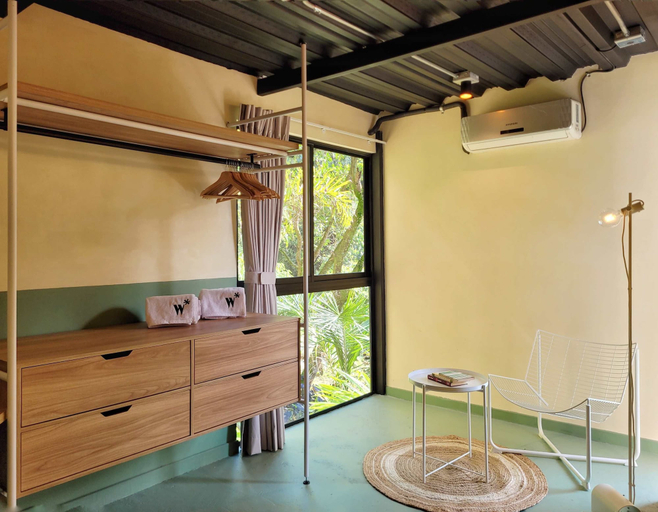 Room 4, w Charming 2BR w Terrace Jacuzzi in Poblado, Medellín