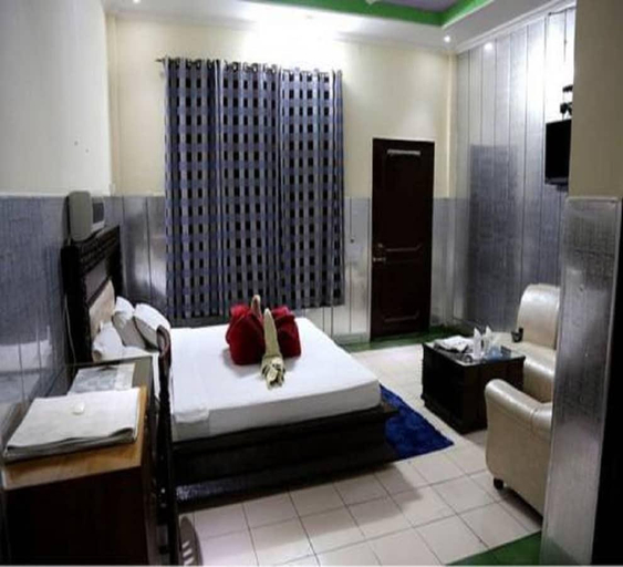 5, Hotel Divshikha, Solan
