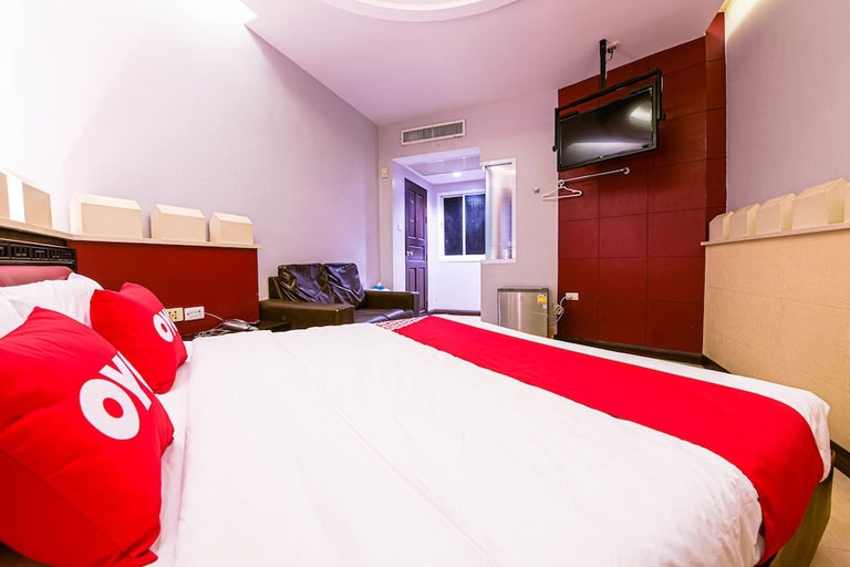 Others 3, Bangsean Hotel, Muang Chon Buri
