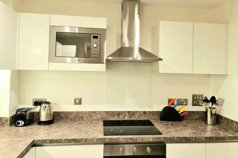 Others 5, 2 Bed Apartment Sleeps 4 With Free Parking, Manchester