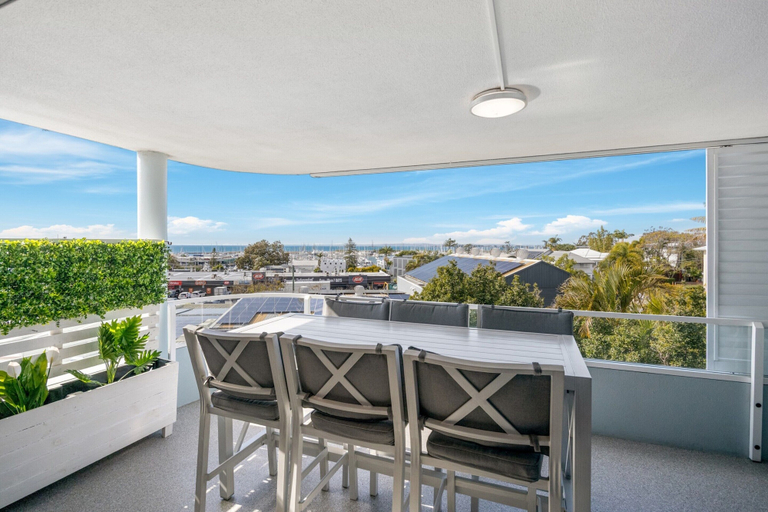 Balcony 4, Stylish 4-bed Townhouse With Panoramic Ocean Views, Manly