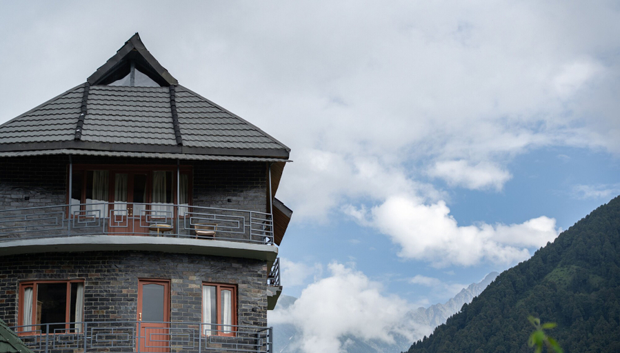 Exterior & Views 2, Zostel Homes Rajgundha, Kangra
