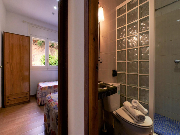 4, Villa in Costa Brava with Private Pool Sea View, Girona