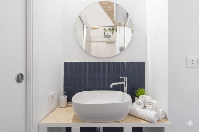 Bathroom 2, Home Studio Oneglia, Imperia