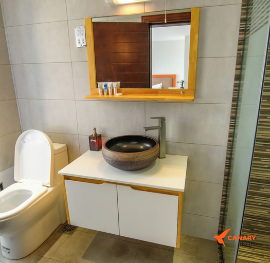 Bathroom 3, Canary Hotel, Kampala