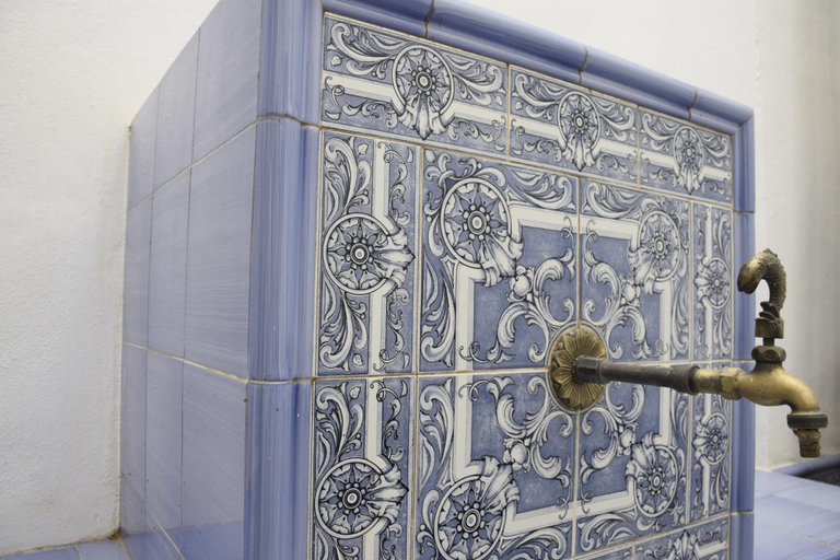 Room 3, Cheerful 6 Bedroom House in Seville With Terraces, Sevilla