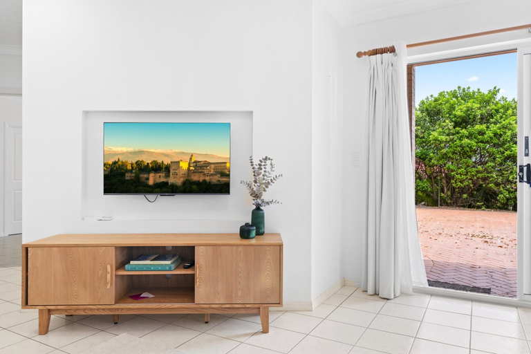 Living room 2, Chic 1-bed Escape With Parking Bridgeman Downs, Bridgeman Downs