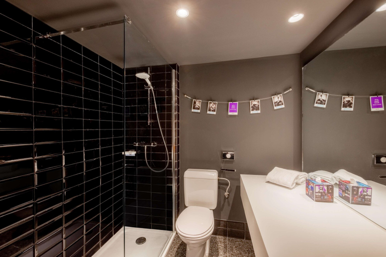 Bathroom 5, nhow Brussels Bloom, Bruxelles