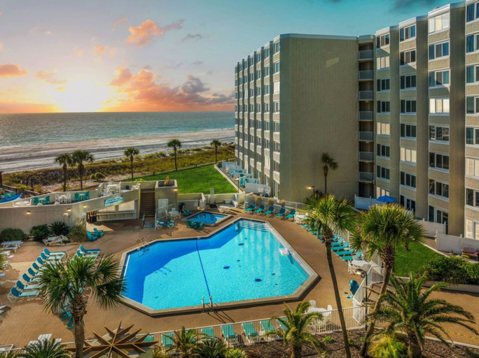 Room 3, Beach Front Ocean View Condo - Top of the Gulf 804, Bay