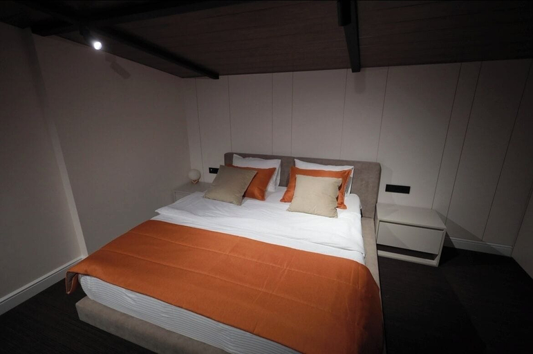 Room 3, Château Byurakan Hotel