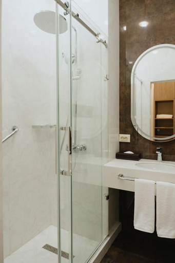 Bathroom 4, Bon Hotel Bishkek, Bishkek