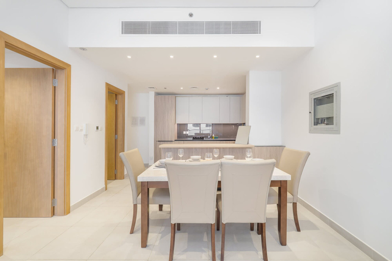 Room 5, Lovely and Spacious 1 BR in Divine Residences, Dubai