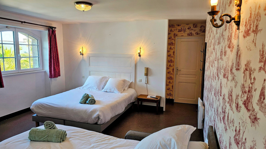 Bedroom 3, Le Conquérant, Manche