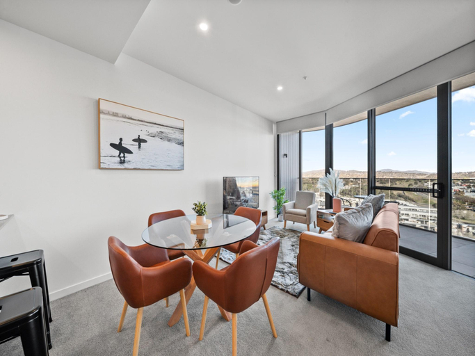 4, Apartment With Gym and Indoor Pool Access, Canberra
