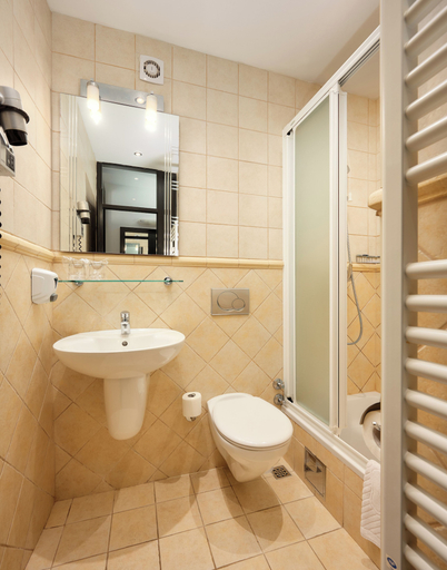 Bathroom 5, Hotel Hvar, Jelsa