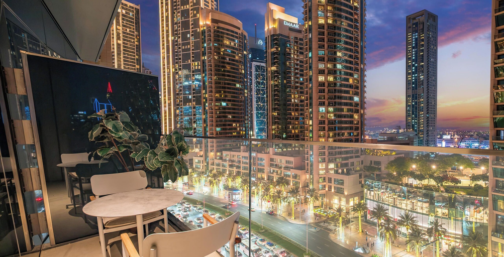 Balcony 4, LUX The Address Opera Downtown Suite, Dubai
