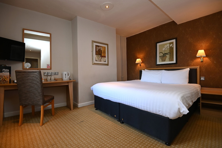 Bedroom 2, Vine, Stafford by Marston's Inns, Staffordshire