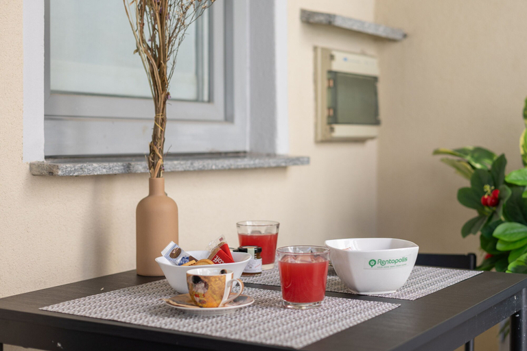 Room 2, Boccaccio - Stunning Central 1bdr With Terrace in Cadorna Area, Milano