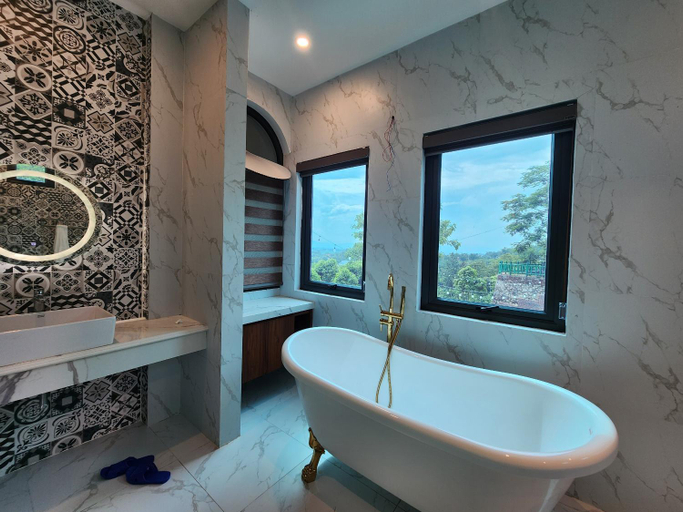 Bathroom 4, May Trang Villa and FarmStay, Ba Vi