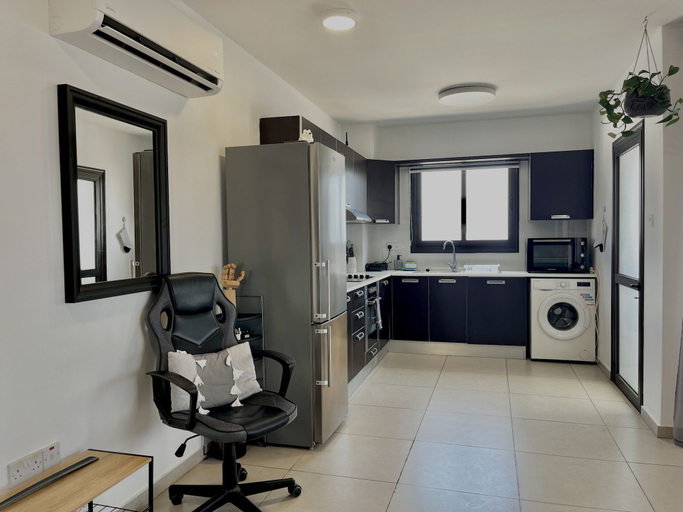 Room 5, 105 LCA - Stay Sealine Apartment, Larnaca