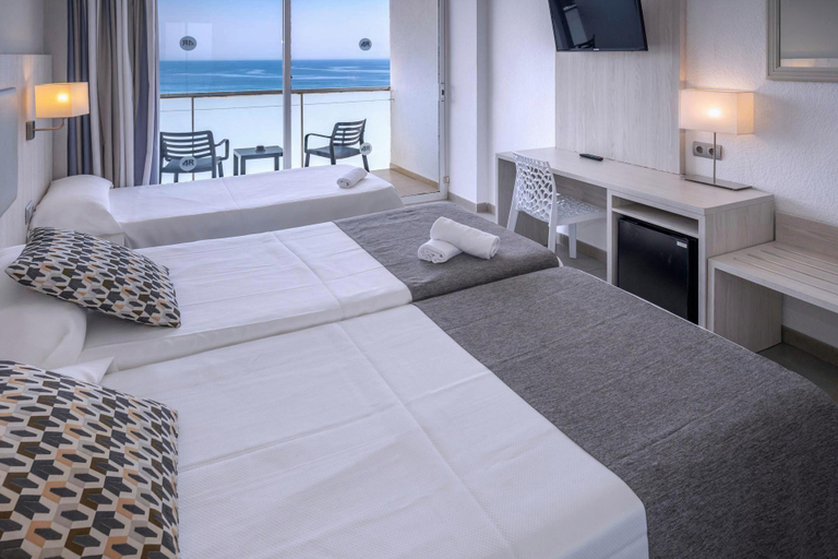 Bedroom 3, 4R Salou Park Resort I, Tarragona