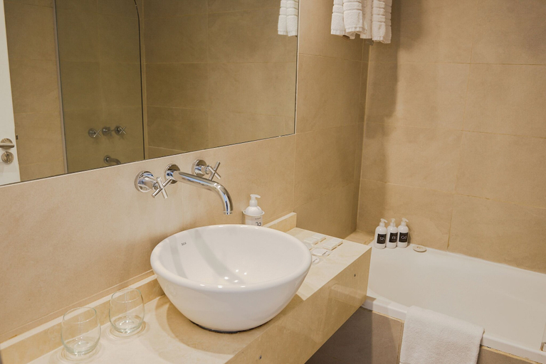 Bathroom 5, Dazzler by Wyndham Buenos Aires Recoleta, Distrito Federal