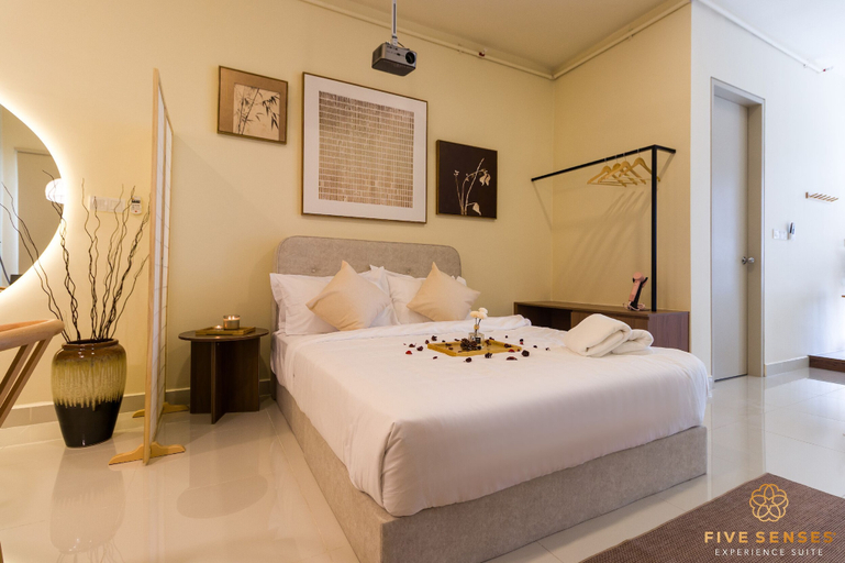 Room 3, KIP Core Soho Suite by Five Senses, Sepang