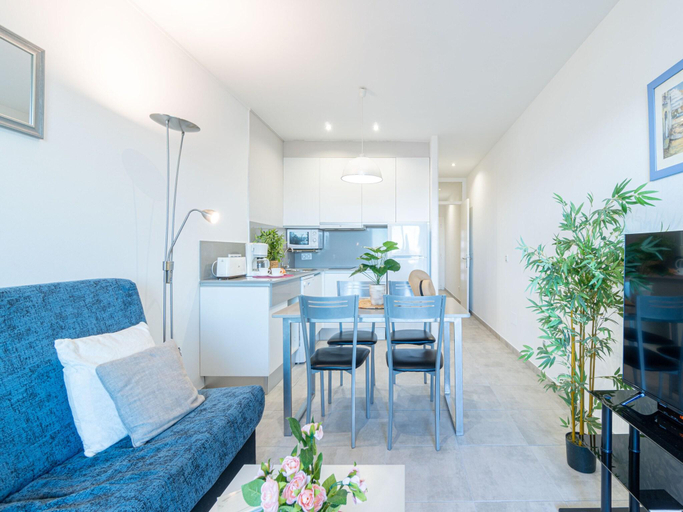 Others 5, Apartment in Empuriabrava with Beach Access, Girona