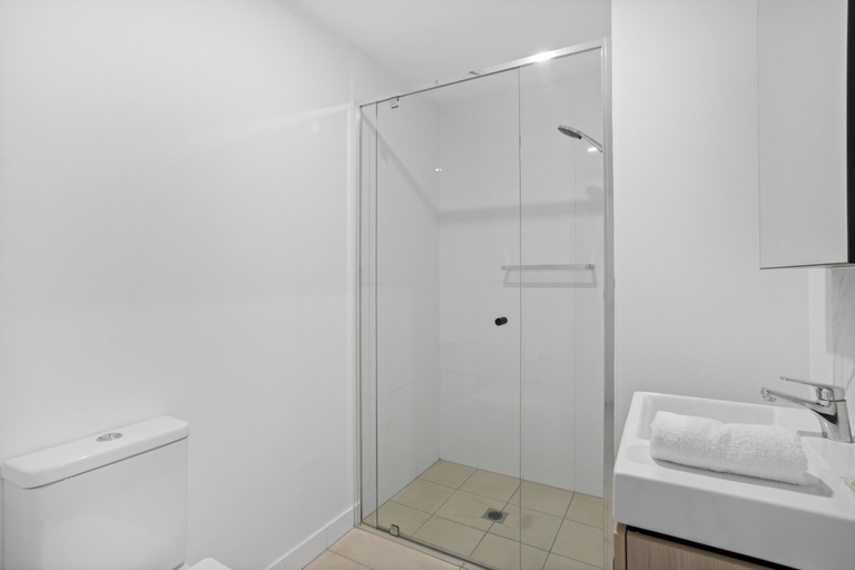 Bathroom 4, Riverside 2-bed by Brisbane's Landmarks, Brisbane