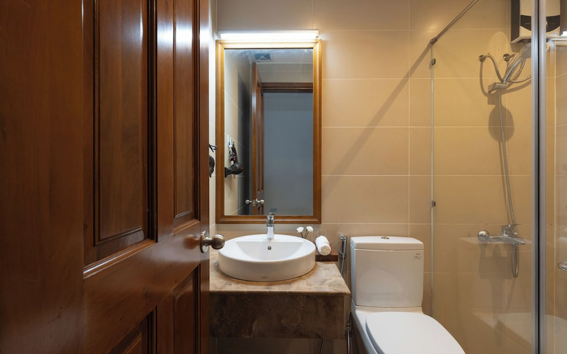 Bathroom 2, Blue Sky Center Luxury Vacation, Tân Bình