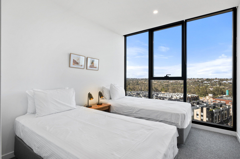 Room 3, Stylish City-view Apartment With Amenities, Melbourne