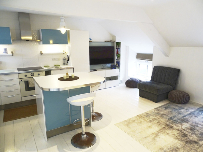 Room 3, The Mermaid Loft in Cornwall, Cornwall