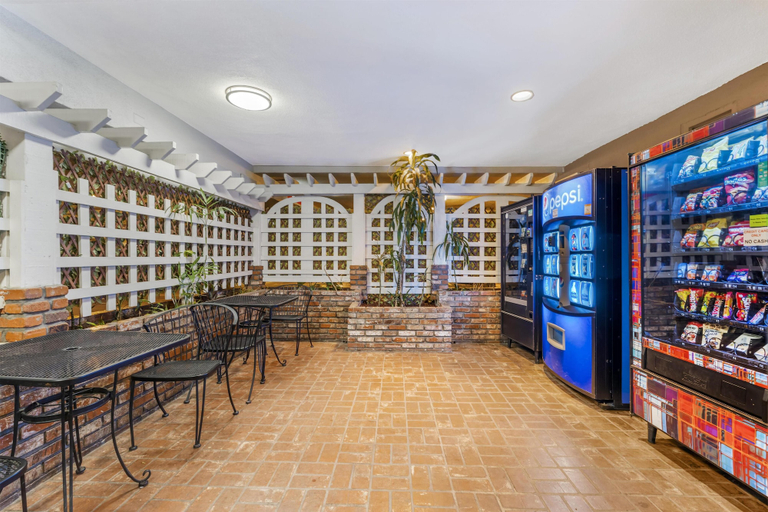 Food & Drinks 5, Best Western Plus Carriage Inn, Los Angeles