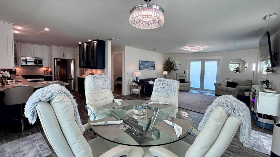 Room 2, Tropical Hideaway in Fort Myers Beach, Lee