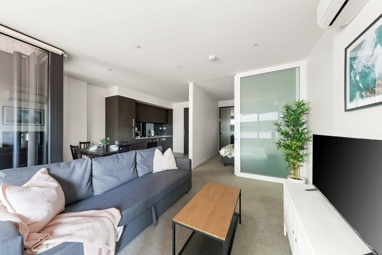 Interior 5, Stylish & Modern 2BR Apt Near Victoria Market, Melbourne
