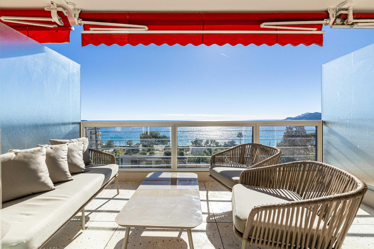 Others 3, Bright Apartment with Sea View, Alpes-Maritimes