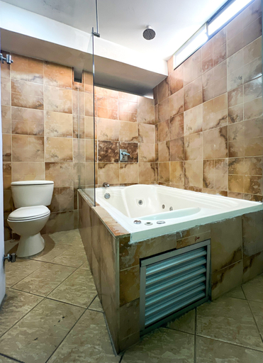 Bathroom 5, Hotel Natural, Medellín