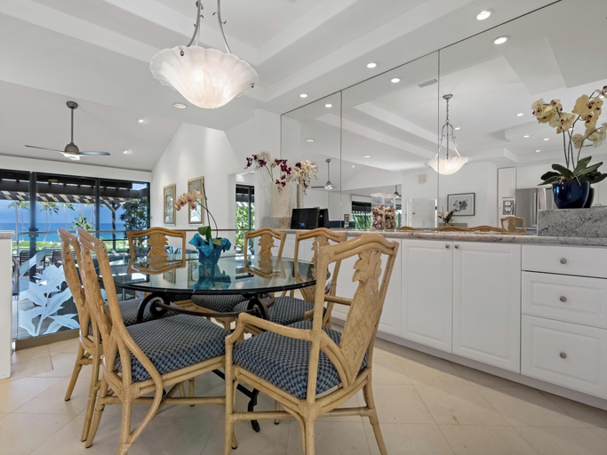 Food & Drinks 4, Wailea Elua- CoralTree Residence Collection, Maui