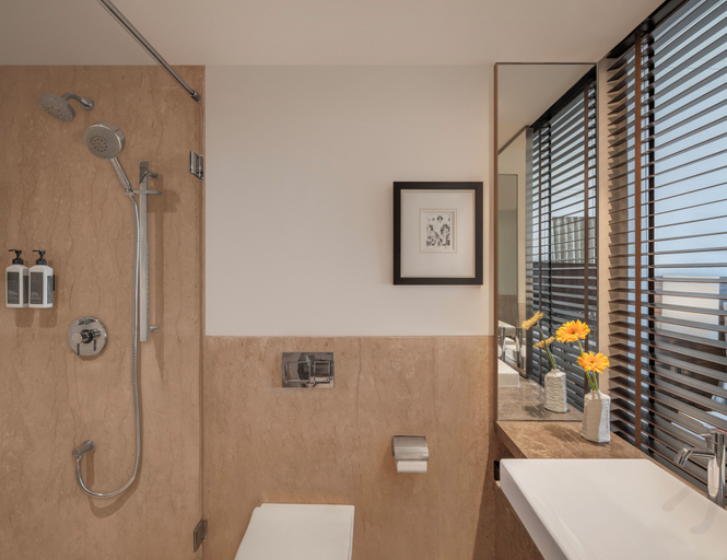 Bathroom 4, The Raintree, St. Mary's Road, Chennai