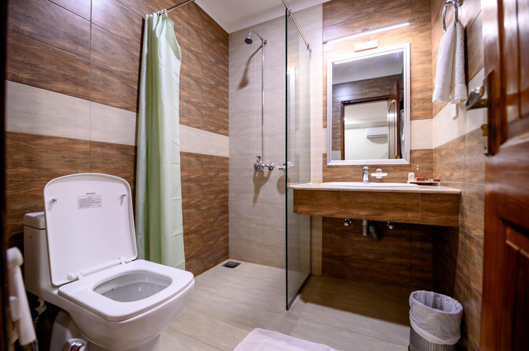 Bathroom 4, Hotel One Sargodha, Sargodha